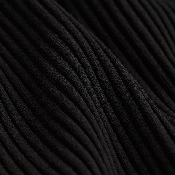 H&M ribbed top - Picture 2 of 4